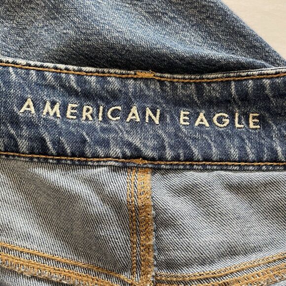 American Eagle Jeans Size 8 Blue Medium Wash Denim RELAXED MOM Soft Lightweight - Picture 8 of 12